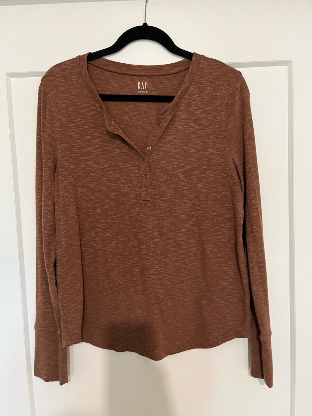 GAP Long Sleeve Henley Top - brown size large